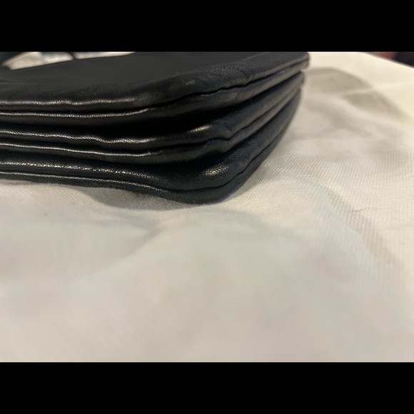 BLACK CELINE TRIO BAG IN SMOOTH LAMBSKIN GOLD METAL HARDWARE - Picture 5 of 6